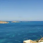 Lux Sea Front Penthouse With Breathtaking Views In St Pauls By 360 Estates 아파트
