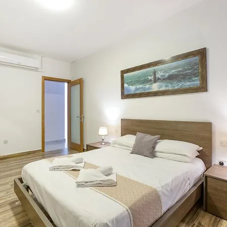 Lux Sea Front Penthouse With Breathtaking Views In St Pauls By 360 Estates * Сент-Полс-Бей