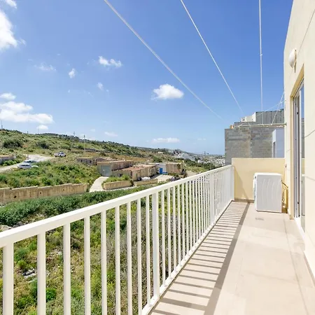 Lux Sea Front Penthouse With Breathtaking Views In St Pauls By 360 Estates شقة خليج سانت بول