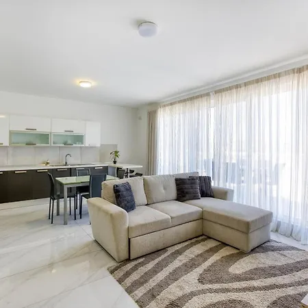 Апартаменты Lux Sea Front Penthouse With Breathtaking Views In St Pauls By 360 Estates Сент-Полс-Бей