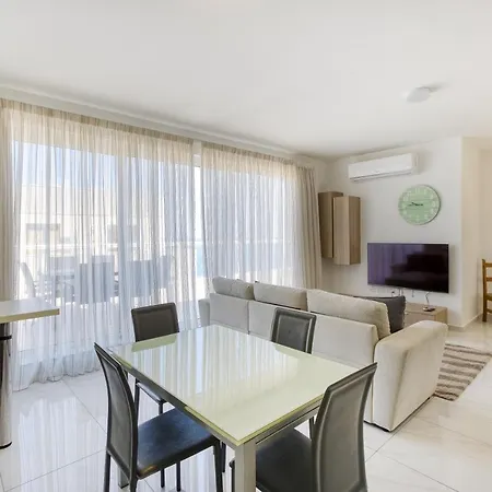 Lux Sea Front Penthouse With Breathtaking Views In St Pauls By 360 Estates Apartament *