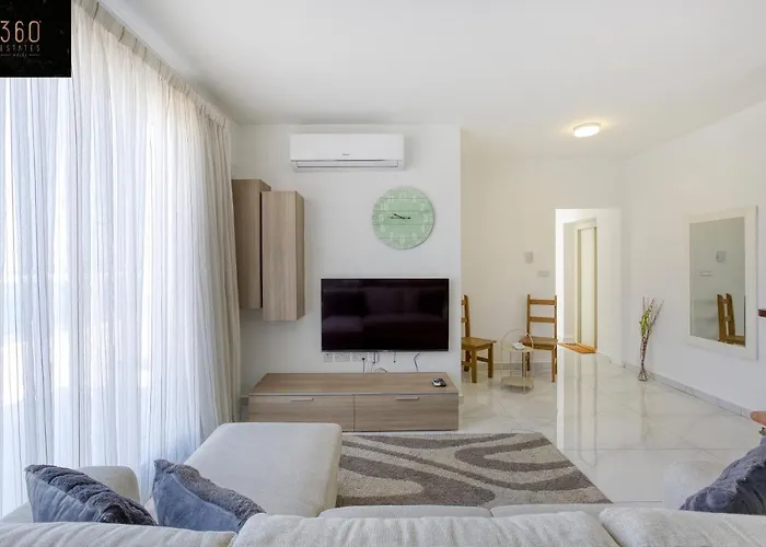 Lux Sea Front Penthouse With Breathtaking Views In St Pauls By 360 Estates St. Paul's Bay